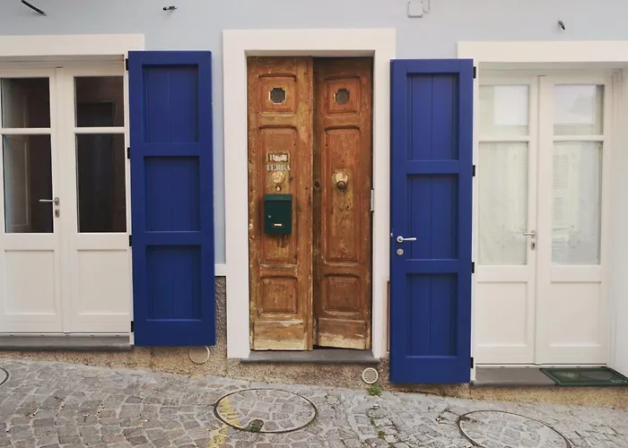 Terra - Stanza Poesia 3*