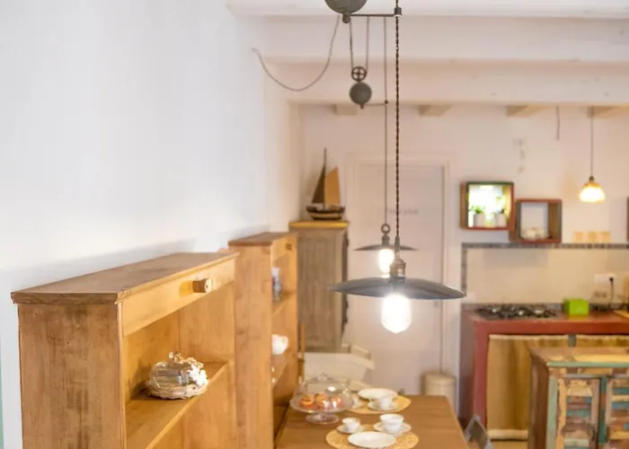 Terra - Stanza Poesia 3*