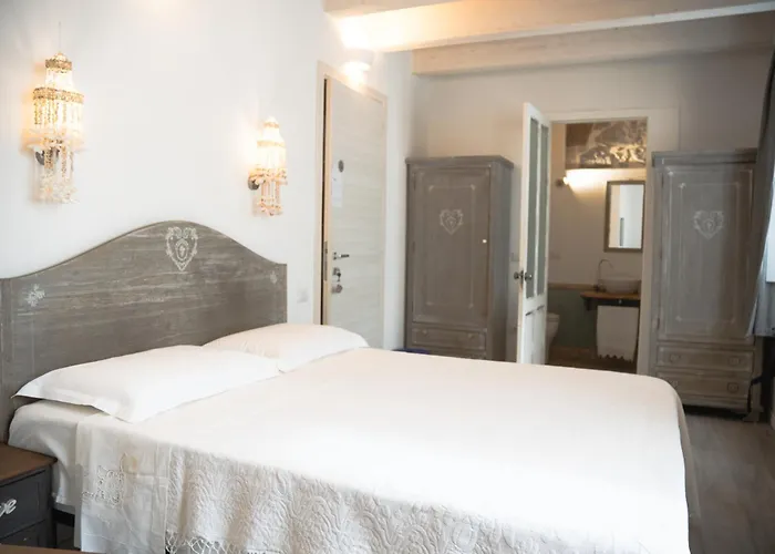 Terra - Stanza Poesia Калофорте